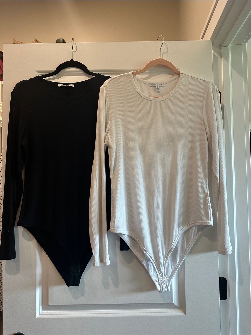 Long Sleeve Scoop Neck Bodysuit - Black & Cream